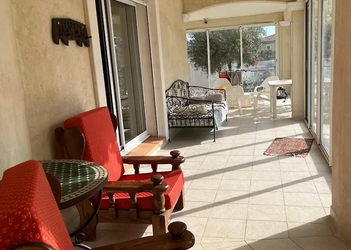 Le Clos Des Galets Meynes