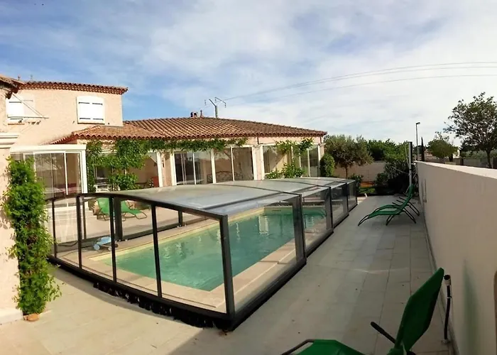 Вилла Le Clos Des Galets